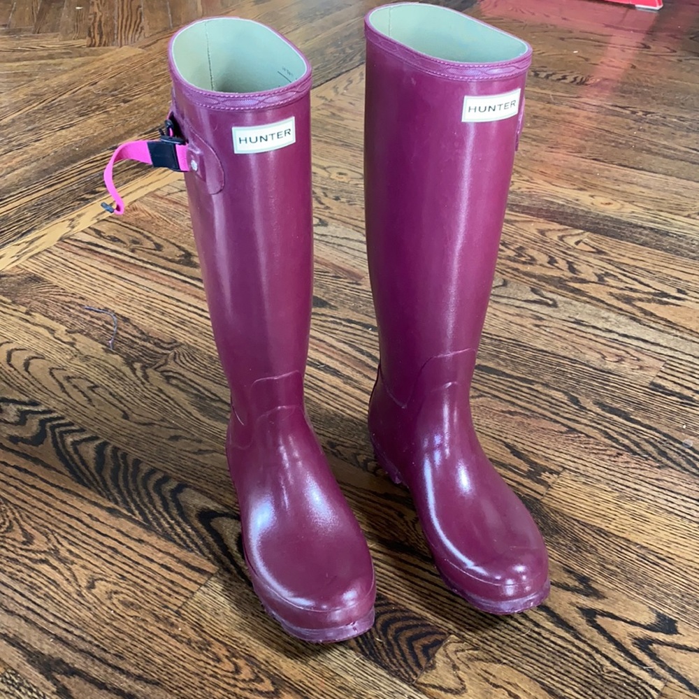 Burgundy tall hunter boots